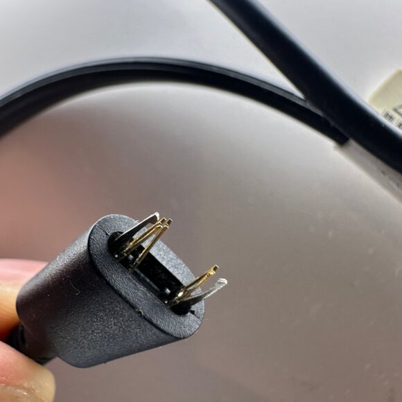 Lenovo A/C Adpater USB Type C Broken charger - Picture 4 of 5